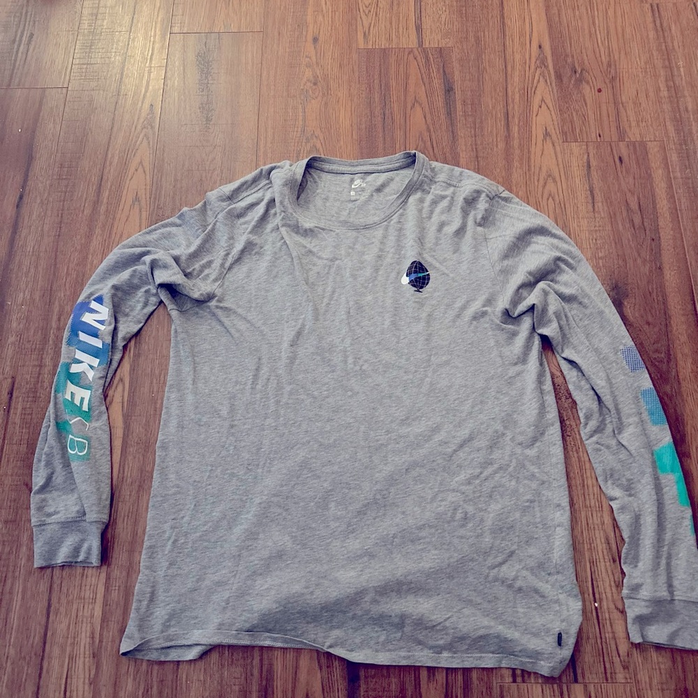 Nike SB long sleeve grey t-shirt. Sz Large